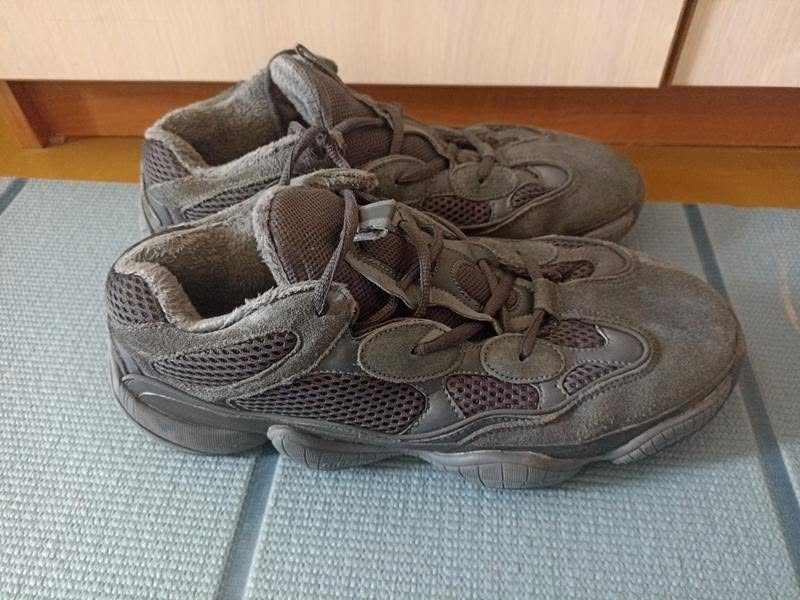 Кросівки adidas yeezy 500 utility, р.45 1/3, теплі, м'які, хутро, кроссовки