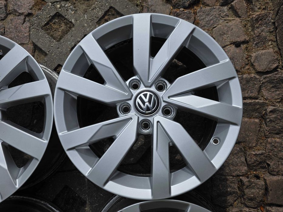 Oryginalne felgi aluminiowe VOLKSWAGEN PASSAT B8 16" 5x112 ET 41 VW MG ZS HS