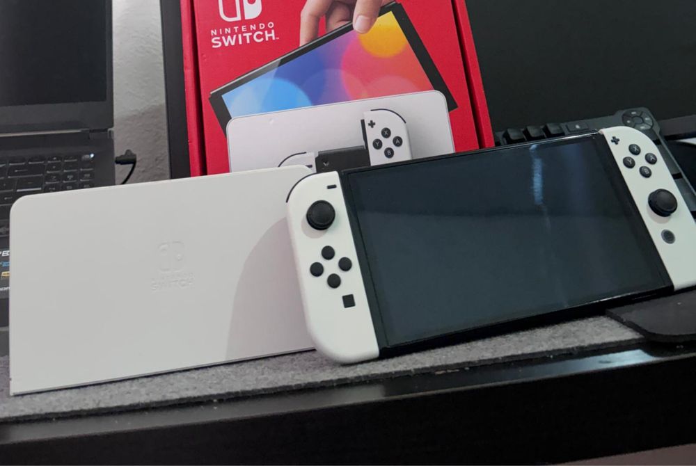 Nintendo Switch OLED