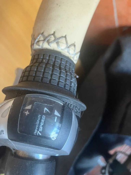 Bicicleta eletrica Neomouv mudanças Shimano partes Tektro urbana 28"