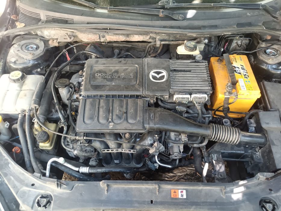 мазда 3 2005 року