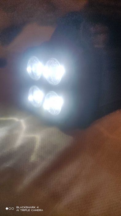 Фонарик лампа повербанк