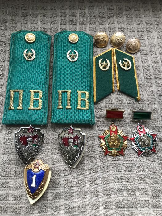 Продам набір значків Прикордонних військ ссср.