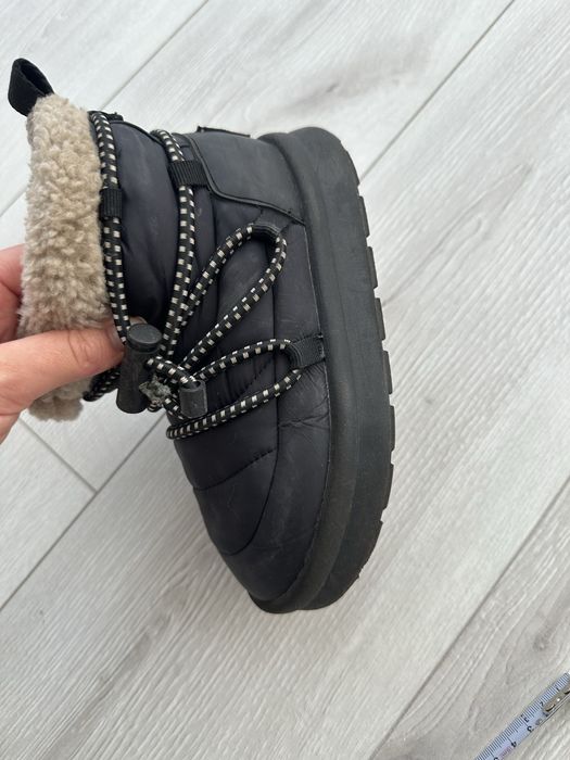 Ботінки zara  30