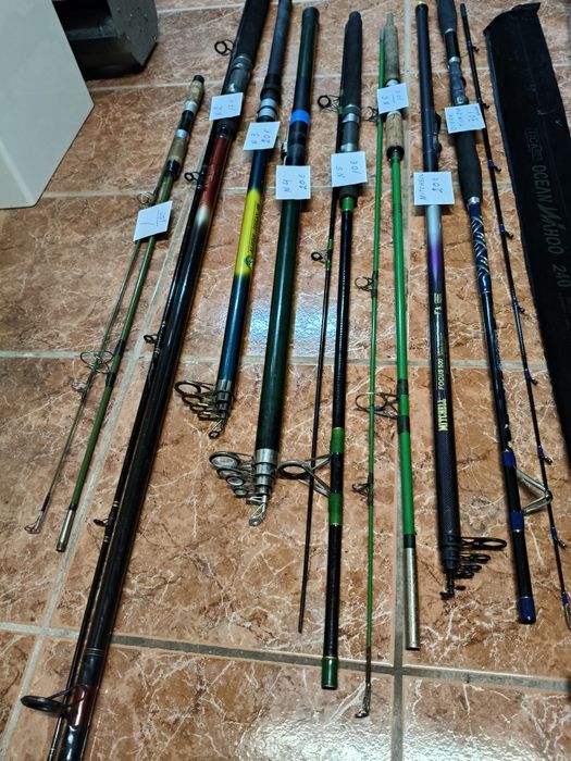 Vendo estas canas de pesca cada uma tem o seu preço