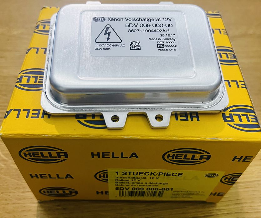Ксеноновый блок Hella 5DV009000-00 Блок розжига D1S Германия!