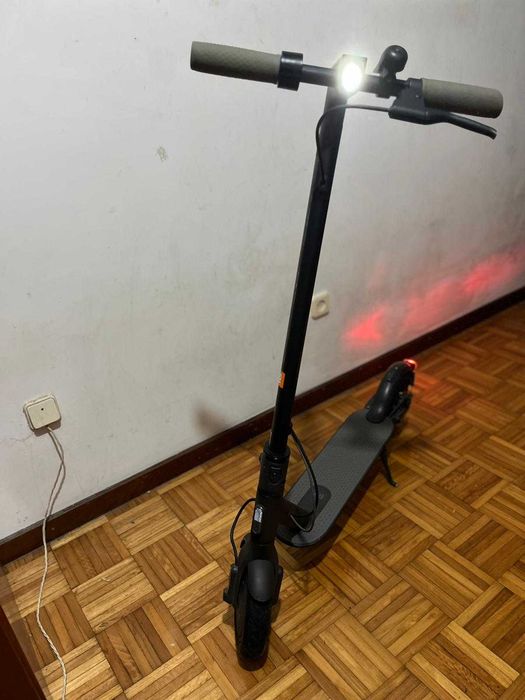 Trotinete Elétrica Xiaomi Mi Electric Scooter 1S