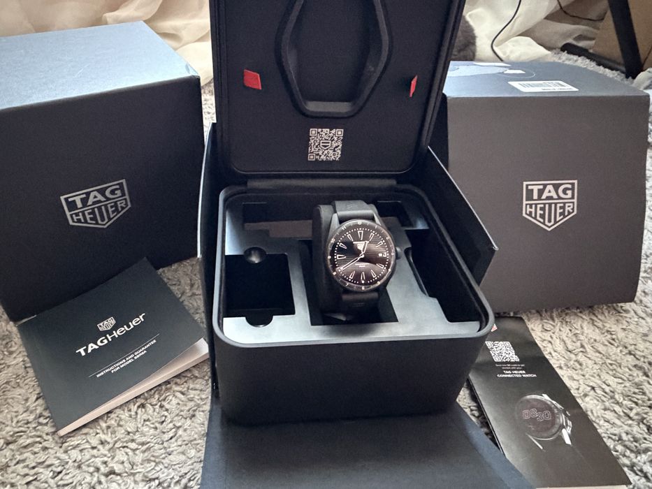 Tag Heuer connected e4 black edition