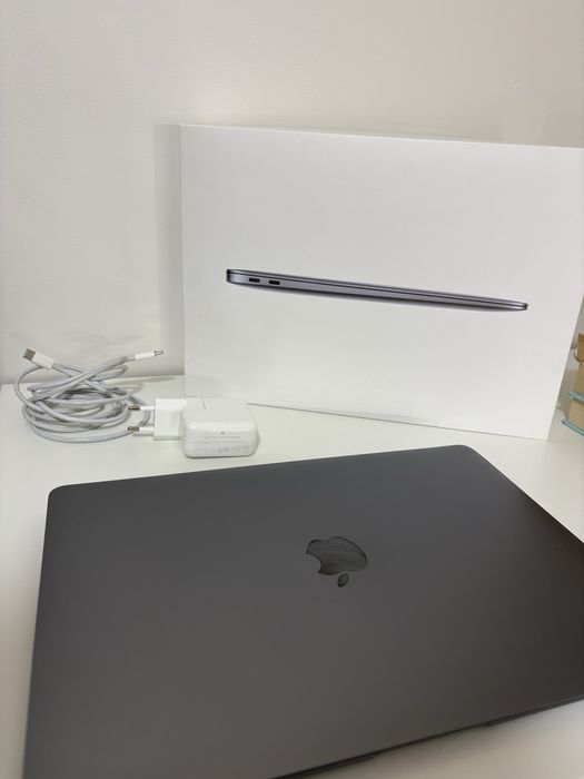 Macbook Air M1 (2020) - Excelente estado