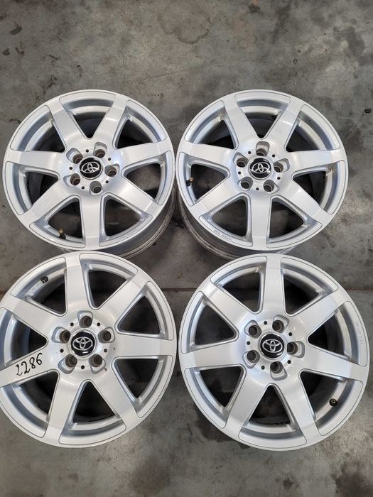Felgi aluminiowe r 16 toyota  5 x 100