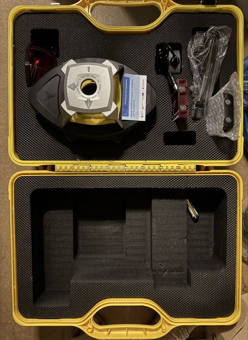 Nivel System Niwelator laserowy rotacyjny NL500R DIGITAL