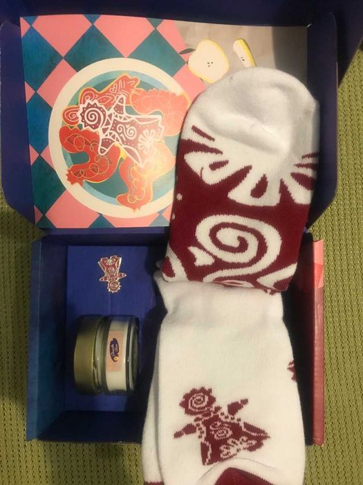 Новий  святковий набір з чашкою, носочками свічкою з Аврори