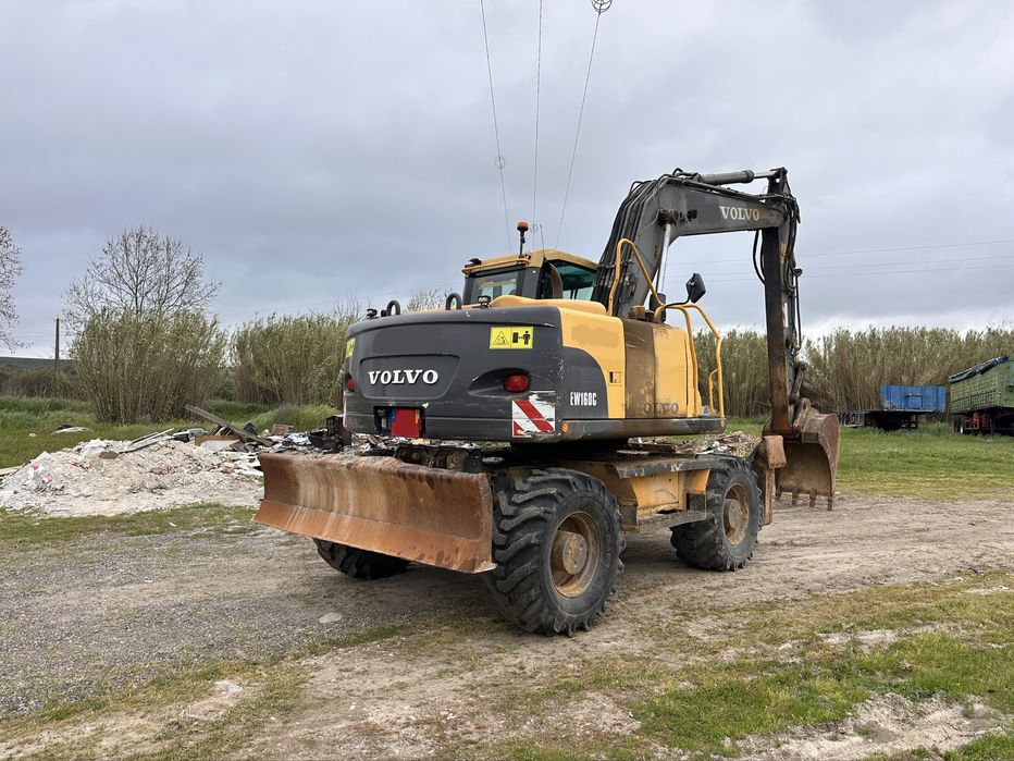 VOLVO EW160C – Escavadora de Rodas