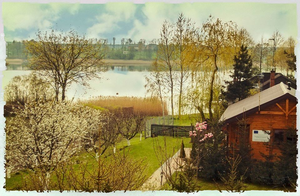 Domek Letniskowy Nad  Jeziorem Powidzkim Giewartow