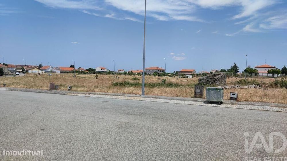 Terreno em Almeida de 550,00 m2
