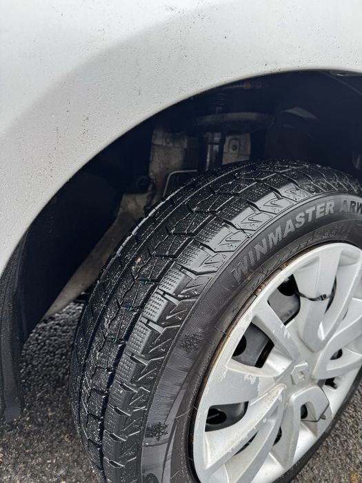 Renault logan 131т пробег не бит не крашен гбо 4