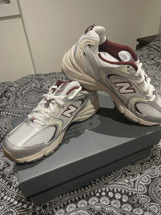 New Balance 530 Burgundy