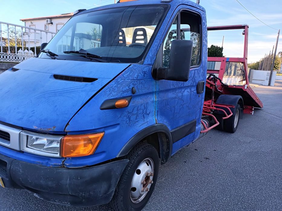 Iveco Daily com Estrado Rebaixável | 5.000 €