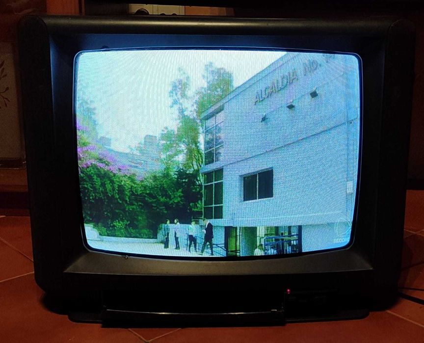 Televisão mitsai antiga