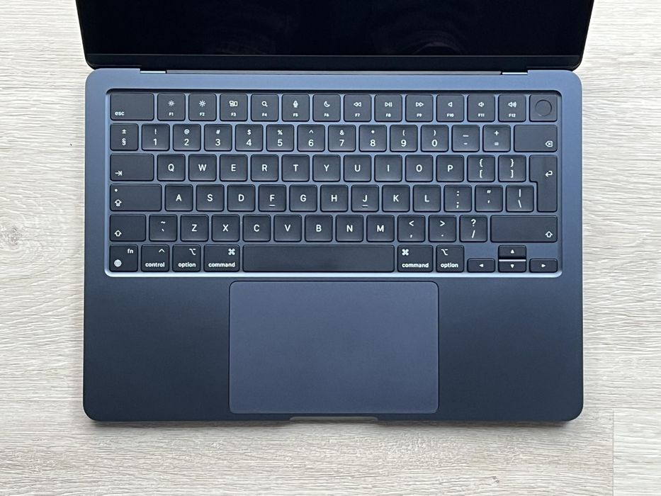 OUTLET MacBook Air 2024 M3 8/256 FV23 5 cykli