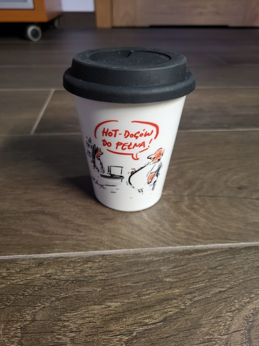 Porcelanowy kubek Shell rysunek Henryk Sawka