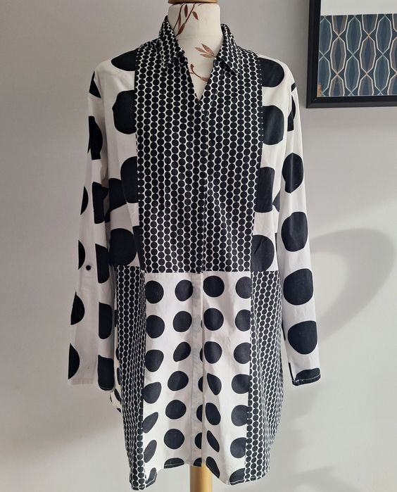 Koszula damska dłuższą w kropki uniwersalna