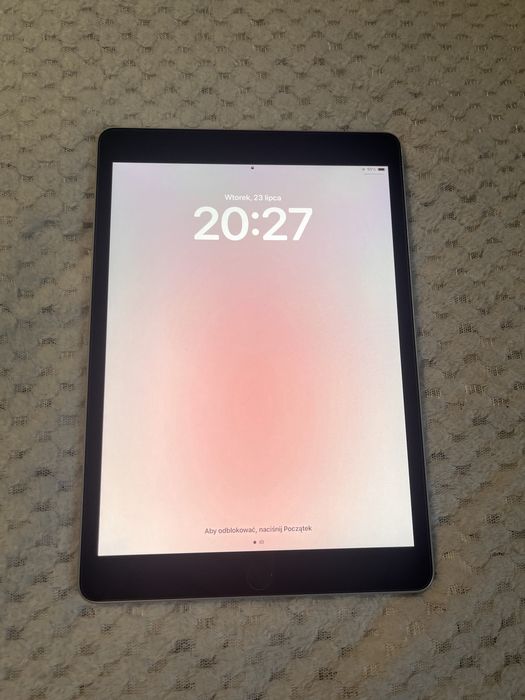 ipad 9 generacji 256gb + etui