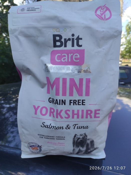 Продам корм Brit care mini yorkshire