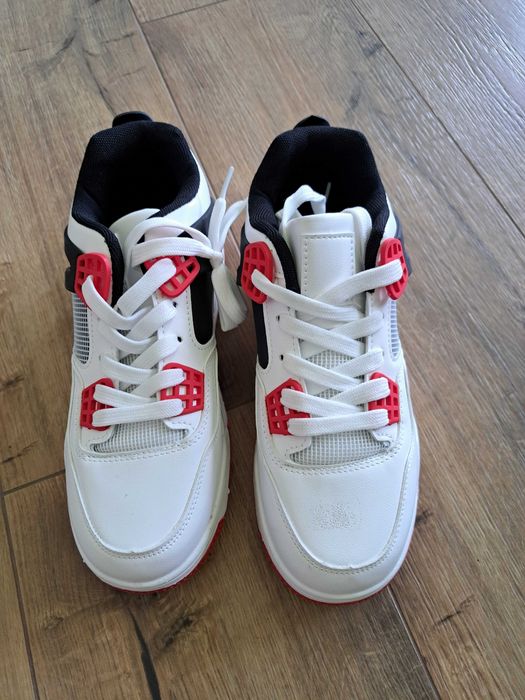 Adidasy typu jordan