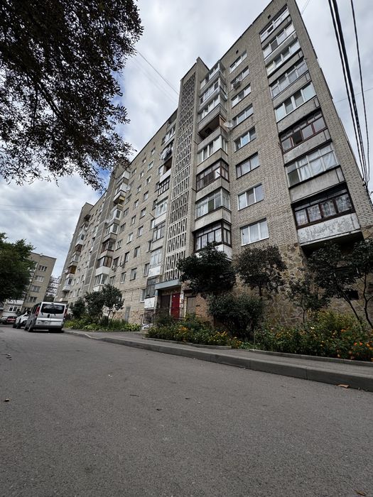 Продаж 1 кімнатної квартири , вул. Привокзальна