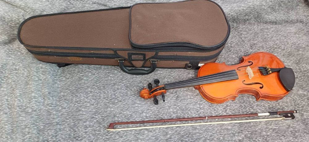 Скрипка від бренду STENTOR