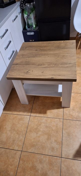 Stolik kawowy do salonu