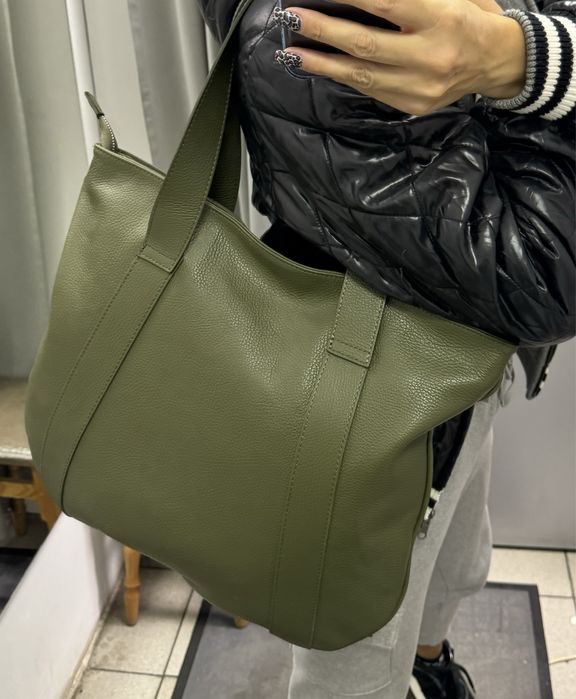 Велика сумка шкіряна хакі олива Сумка італійська хобо Велика сумка