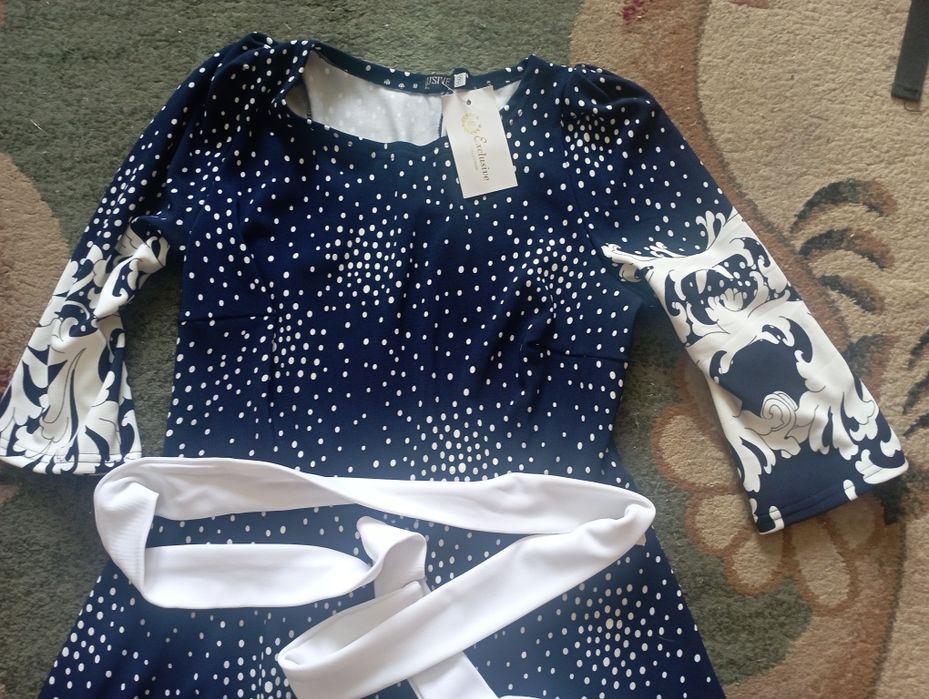 Плаття святкове, нове