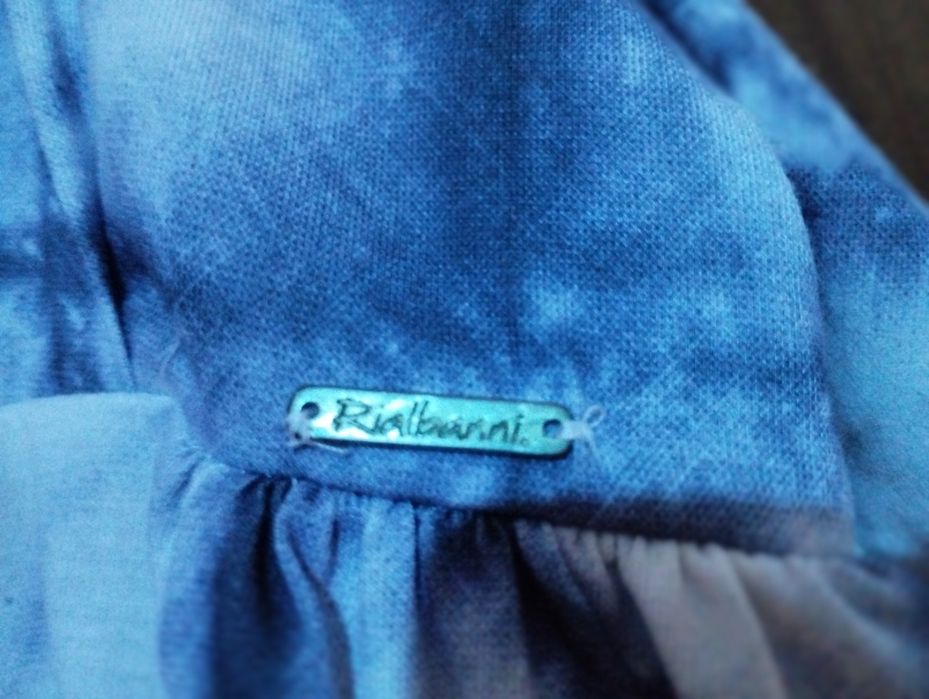 Top de verão de marca Rialbanni