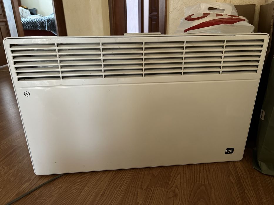 Обогреватель в хорошеи состоянии, электроинвертор 2kw