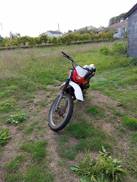 Yamaha DT 125 Ano 1985