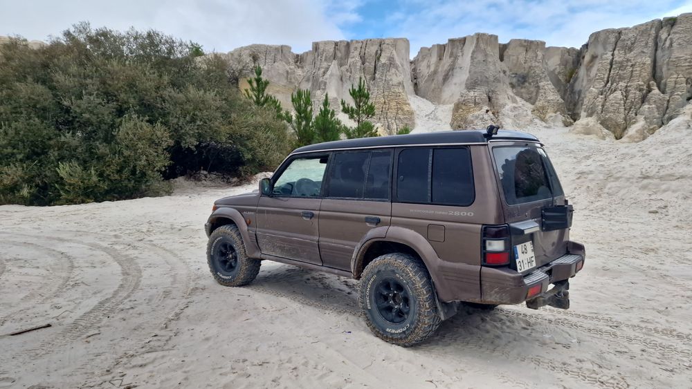 Pajero 2.8 TD GLS Longo — photo 4
