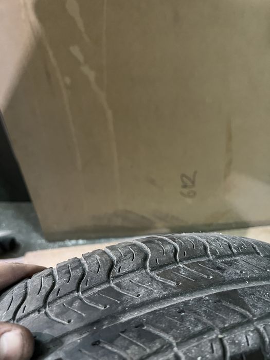 Jante 14 com pneu Pirelli