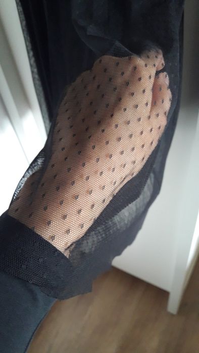 Czarna koronkowa sukienka koronka tiul