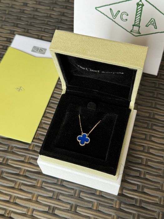 Підвіски Van Cleef & Arpels