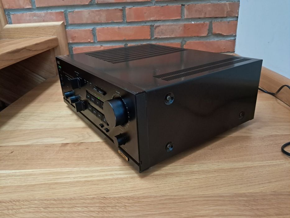 Wzmacniacz AKAI AM55