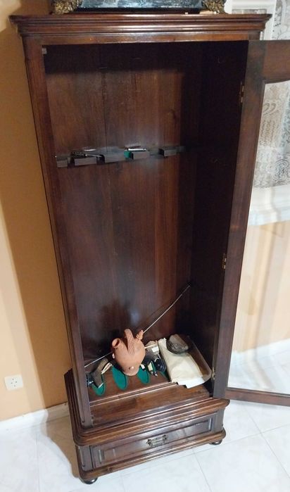 Expositor de Armas Armário