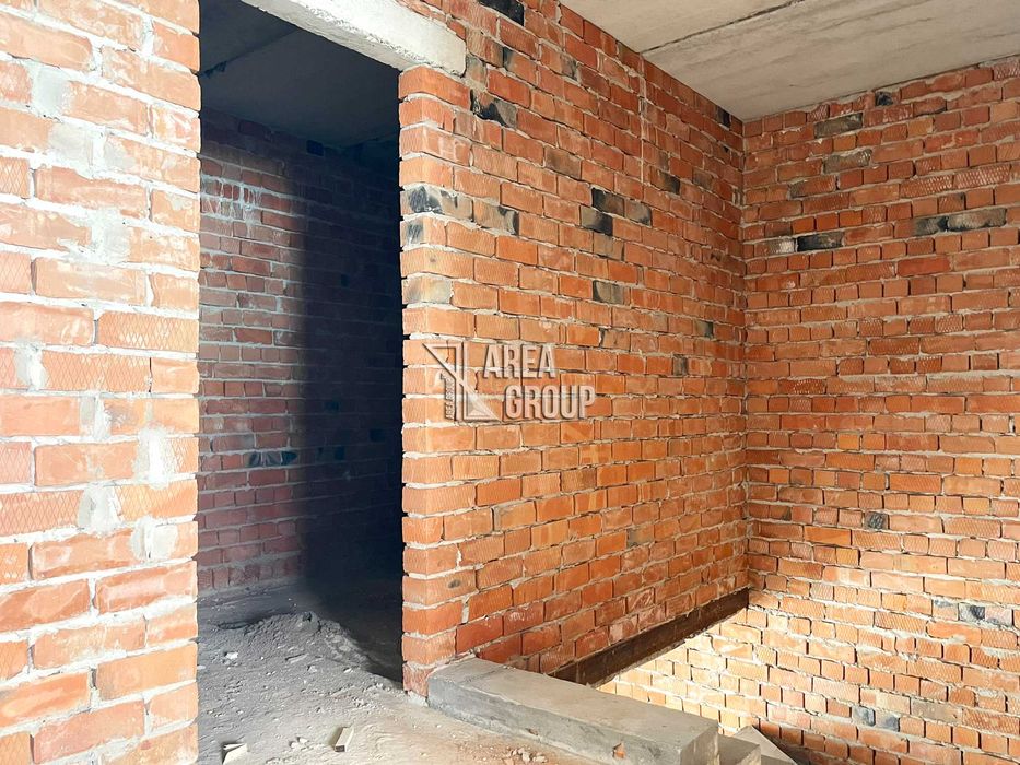 Котедж готовий до ремонту в районі Цукрового заводу