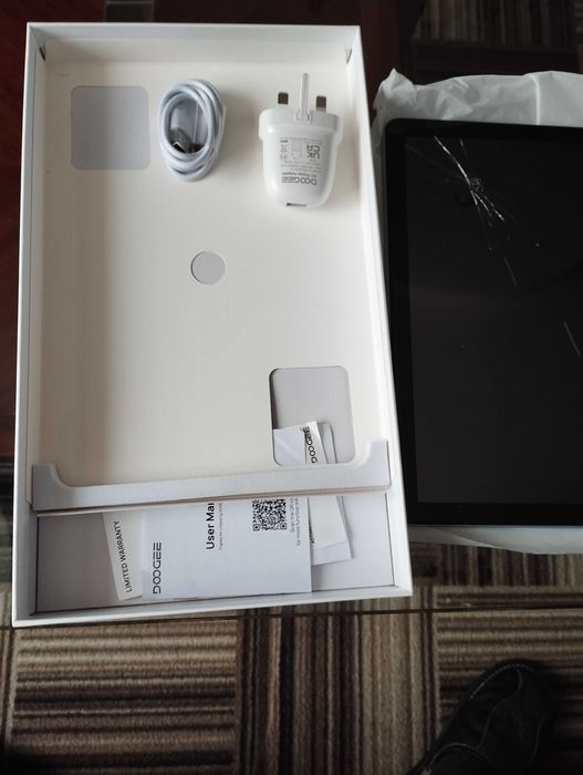 Продам планшет DoOGeE