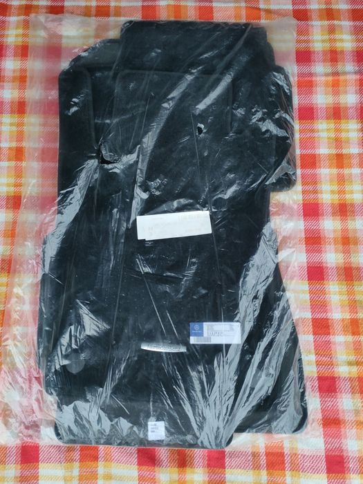 Dywaniki Mercedes W211 S211 W219 C219