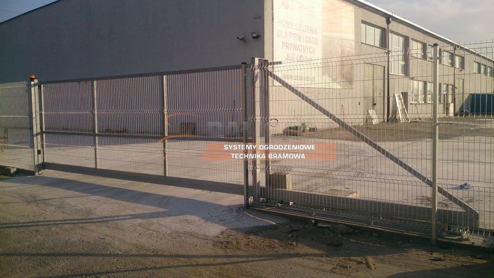 BRAMA PRZESUWNA PANELOWA | 1,73 x 4,00 M | Ocynk+RAL | Bramy 1730 MM