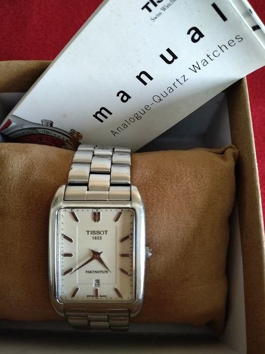 Relógio Tissot "Fascination" 1853 T845