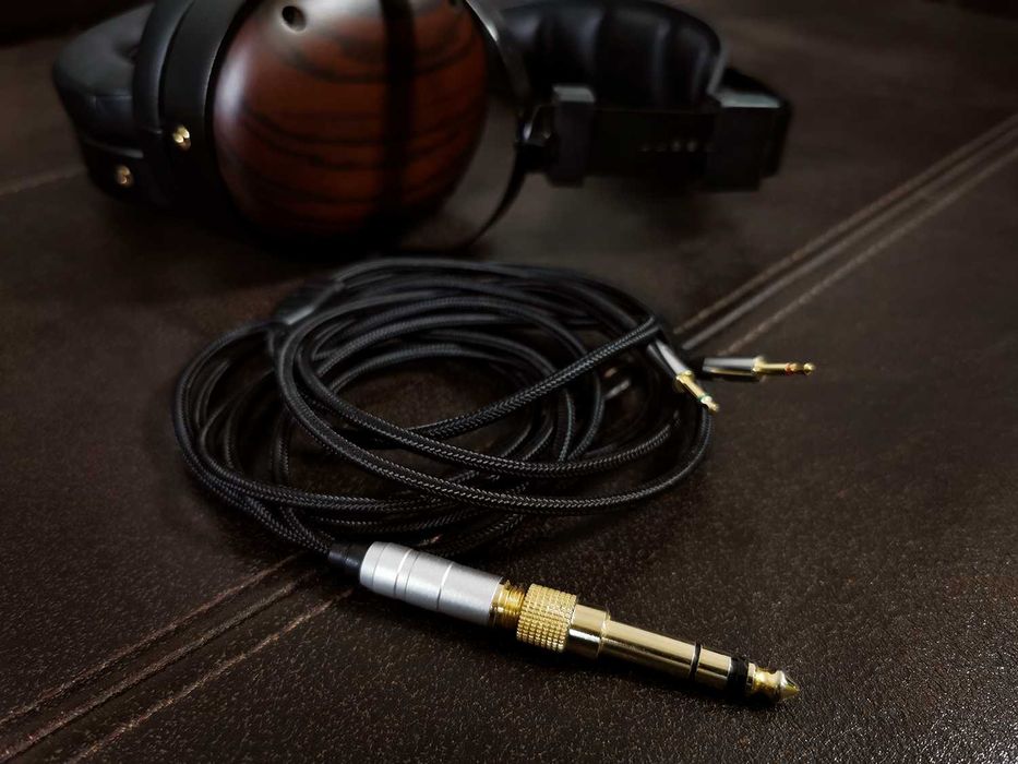 Планарные наушники Monolith 565C