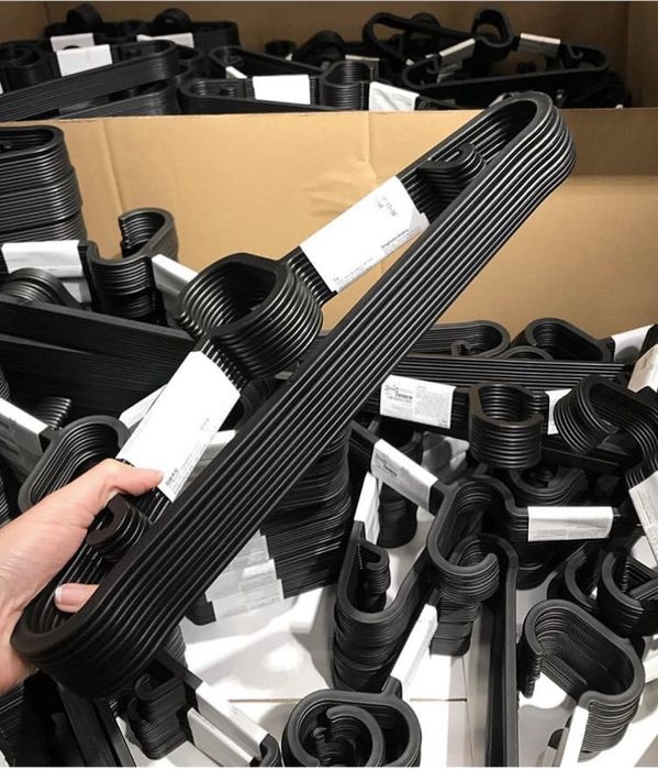 Наборы взрослых плечиков ІКЕА . ИКЕА . В наличии .